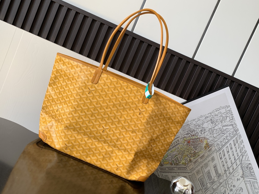 Artois MM Tote Bag In Yellow